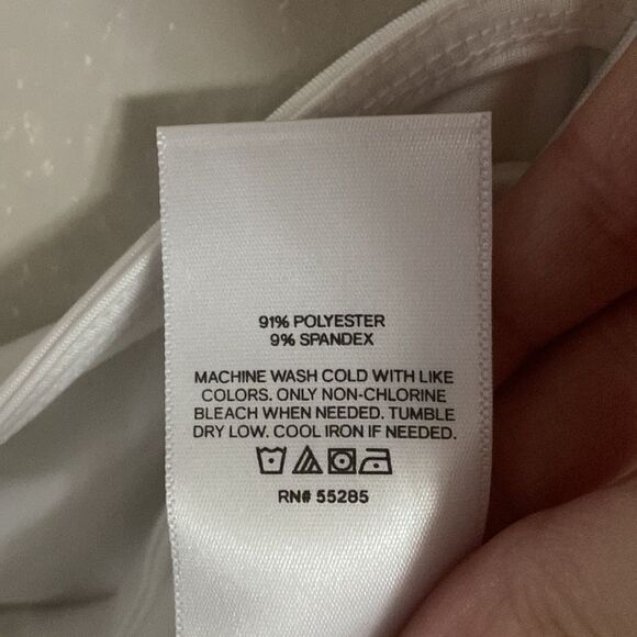 Express white top adjustable straps size Xl - Picture 4 of 4